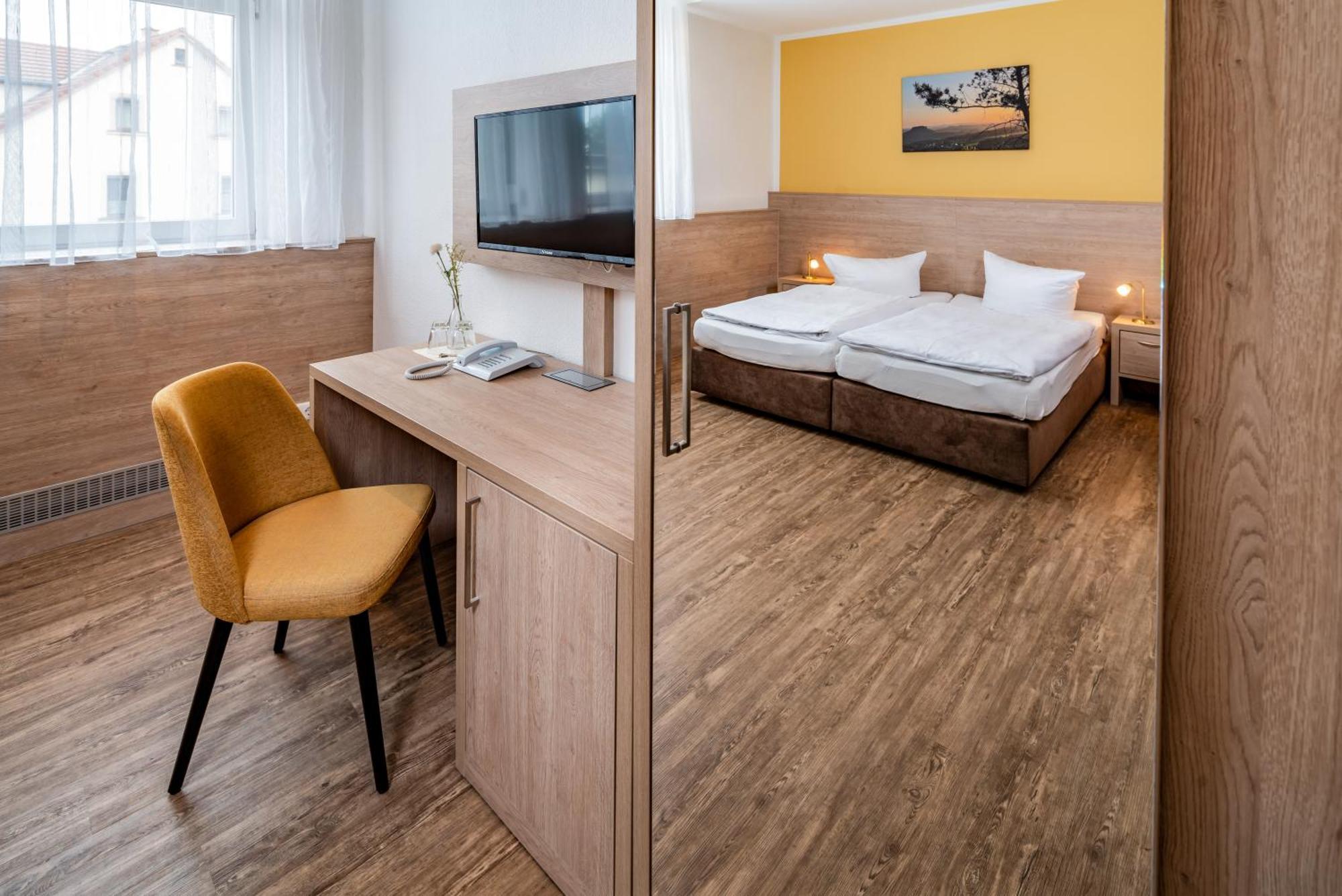 Hotel Zur Post Pirna Ngoại thất bức ảnh